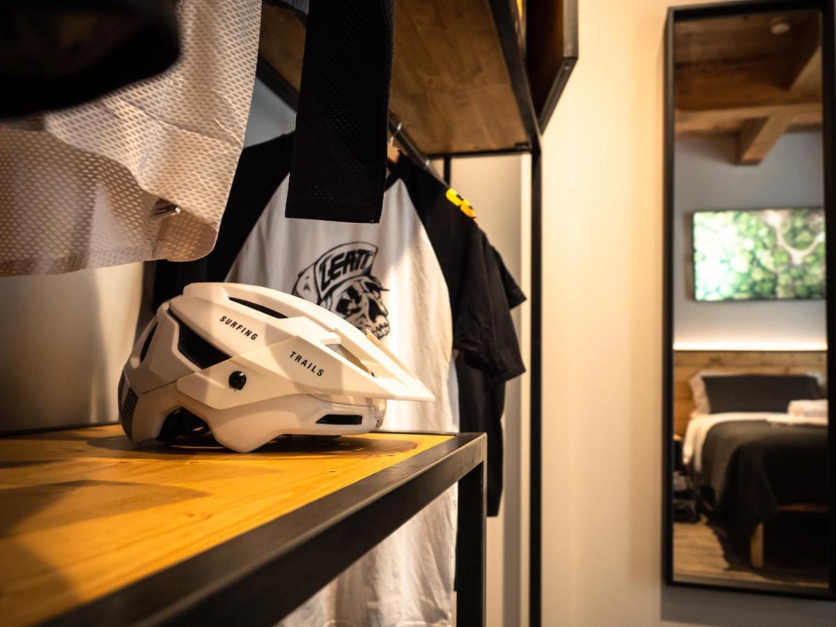 Sleep 'N' Ride Massa Marittima Hotel Ngoại thất bức ảnh